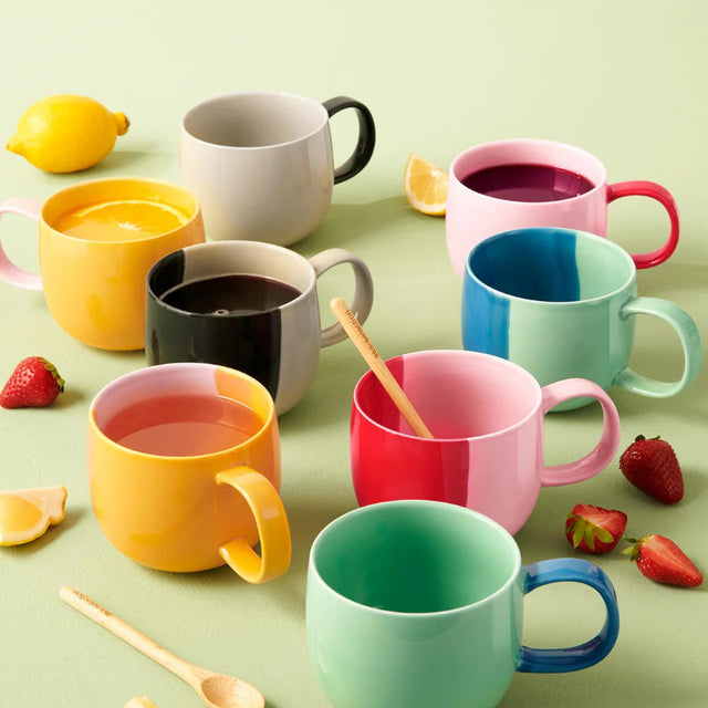 Große Tasse JOY - BLACK CURRANT SMOOTHIE | Schwarz-Weiß