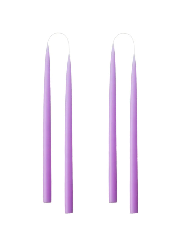 Konische Stabkerze in Pastel Purple, 20 Zentimeter hoch