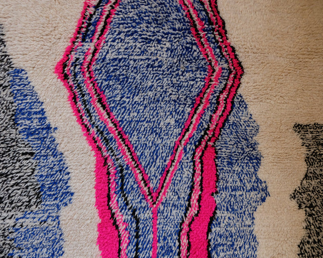 Azilal PINK SHAPE | 2,56 x 1,54 m