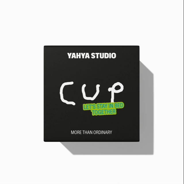 Porzellanbecher "LET'S STAY IN BED TOGETHER" | YAHYA STUDIO