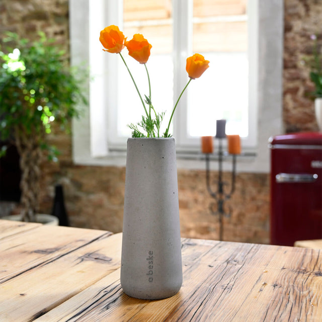 Bauchige Vase NYOS aus Beton