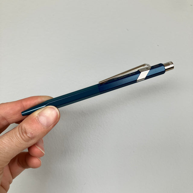 Kugelschreiber Caran d'Ache 849 | Paul Smith Edition