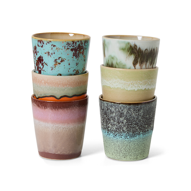 Die sechs Kaffeebecher SURREAL von HKliving, zweite Ansicht