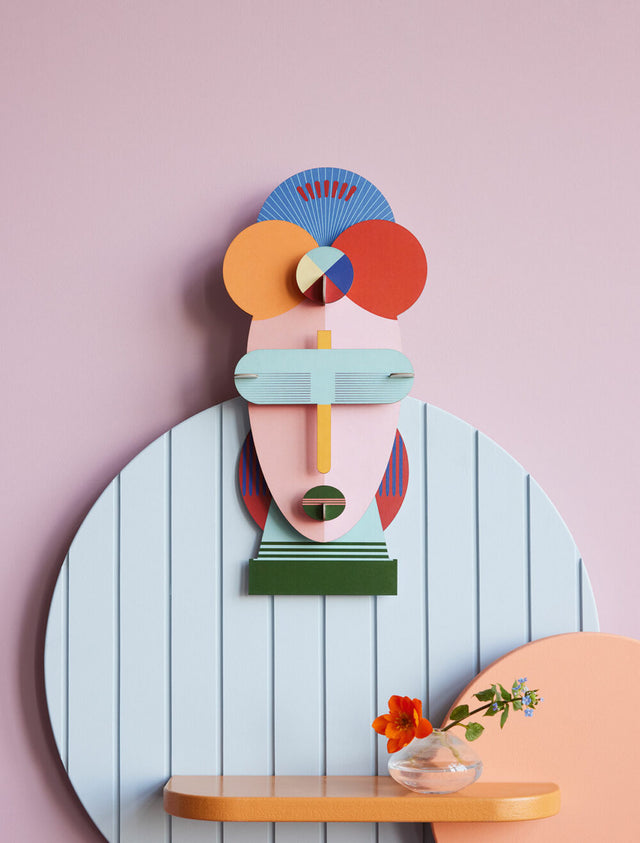 Bunte Wanddeko BERLIN | Wandmaske aus Karton