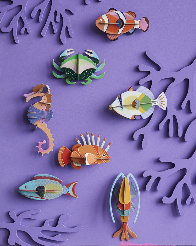 Bunte Wanddeko LAGOON TRIGGERFISH | Cooler Fisch aus Karton für die Wand