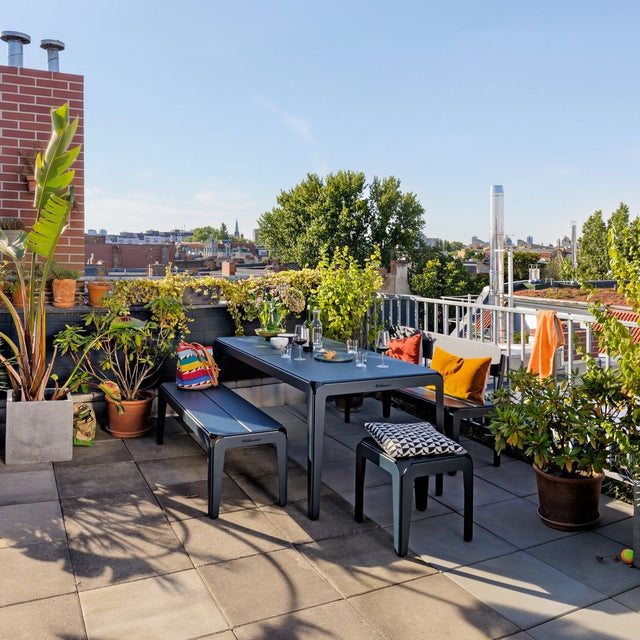 Bended Table | Leichter Garten-Tisch aus Aluminium