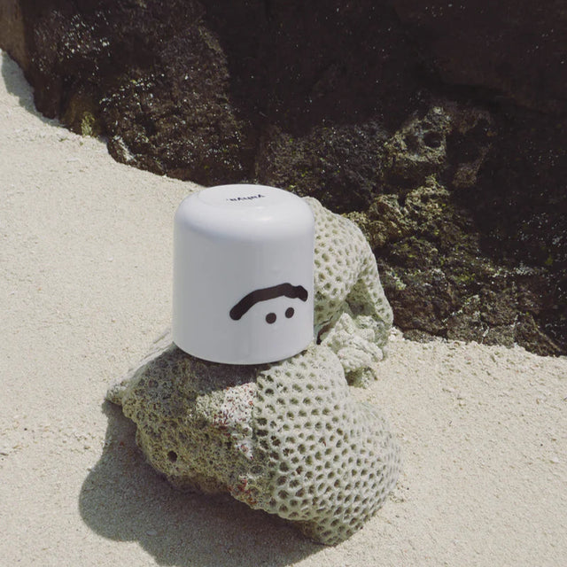 Porzellanbecher "BIPOLAR :(:" | YAHYA STUDIO