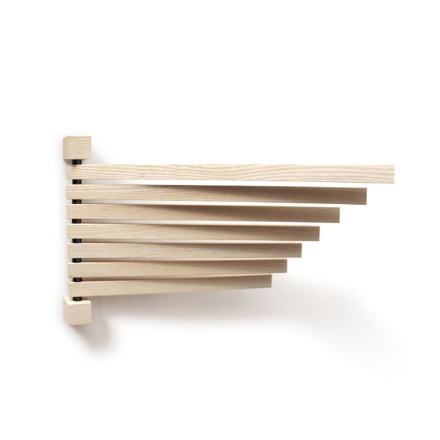 Variables Wandregal Pavo aus Eschenholz | Side by Side Design