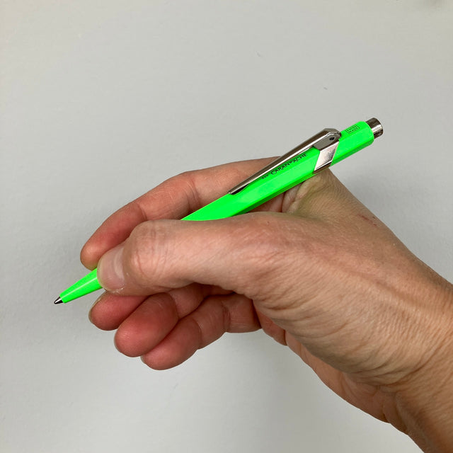 Kugelschreiber Caran d'Ache 849 | Neongrün