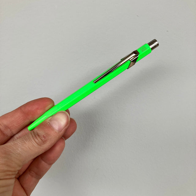 Kugelschreiber Caran d'Ache 849 | Neongrün