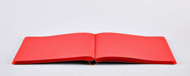 Notizbuch Not White L „RED“ | Nuuna