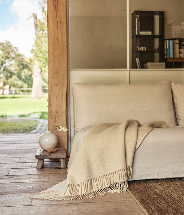 Wolldecke MANTEIGAS aus Schurwolle | Wollweiß, 140 x 190 cm