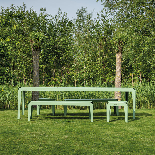 Bended Bench | Wetterfeste Garten-Bank aus Aluminium
