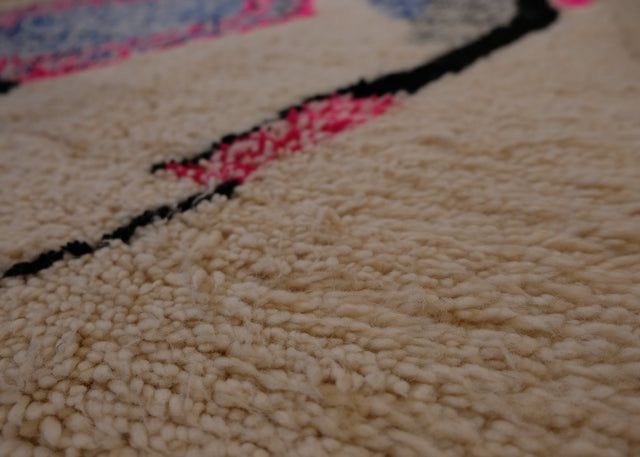 Azilal PINK SHAPE | 2,56  x 1,54 m