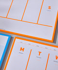 Wochenplaner in Neonorange von FOX&POET, DIN A4 Abreißblock