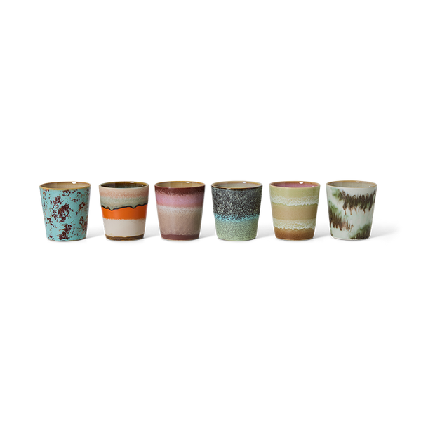 Die sechs Kaffeebecher SURREAL von HKliving: patina, burst, bloom, thicket, umber und tide