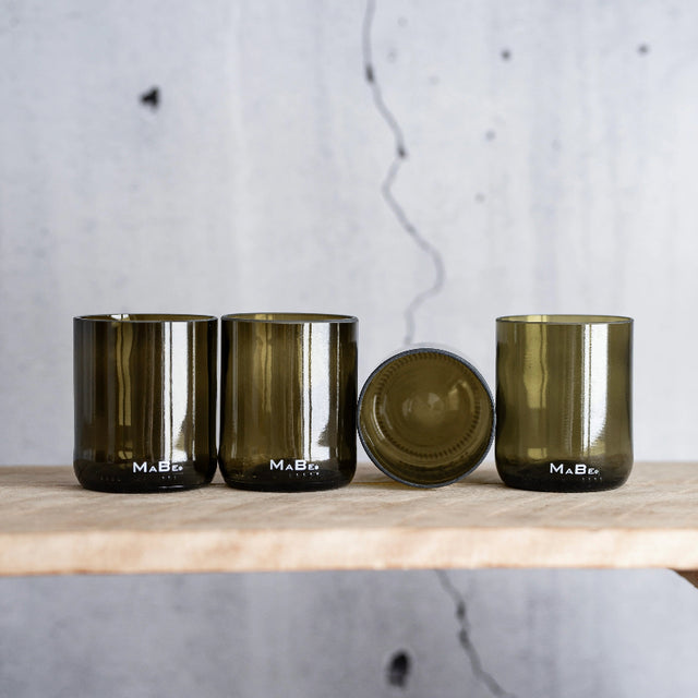 Upcycling-Trinkglas aus Weinflaschen in Olivgrün | 250 ml
