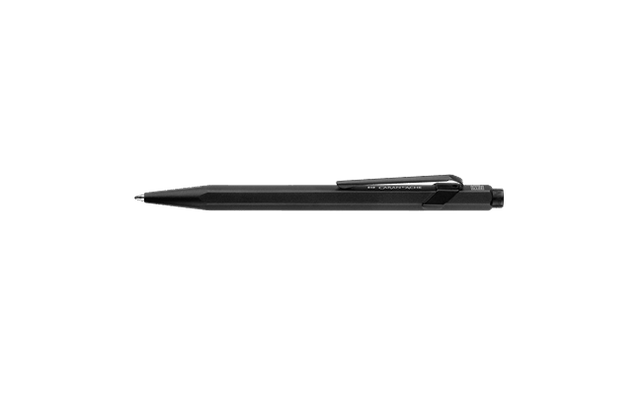 Kugelschreiber Caran d'Ache 849 | BLACK CODE mit Slimpack-Etui