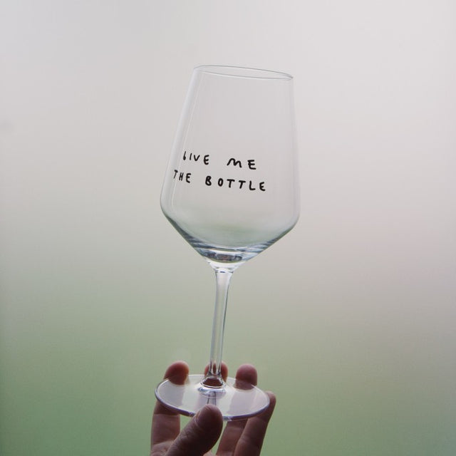 Weinglas "Give me the bottle" by Johanna Schwarzer