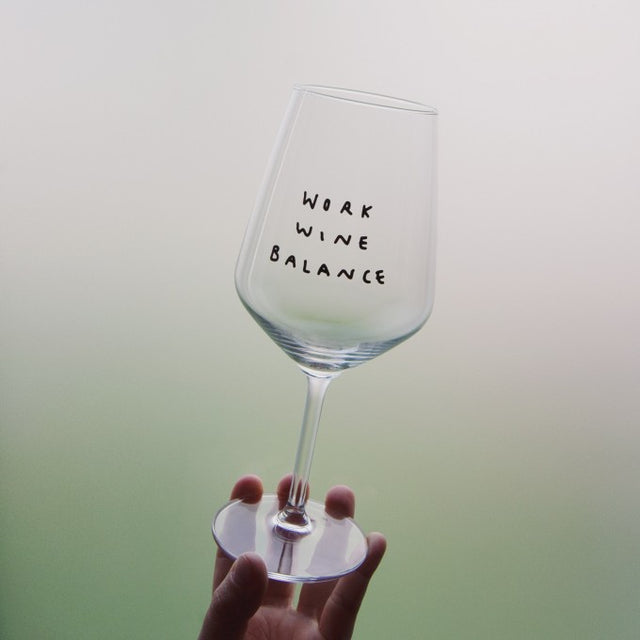 Weinglas "Work Wine Balance" by Johanna Schwarzer